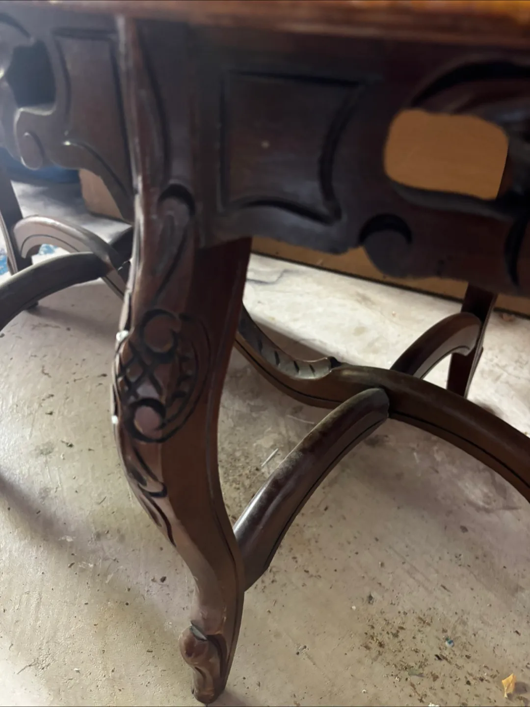 Vintage Oval Wood Table image indicator(4)