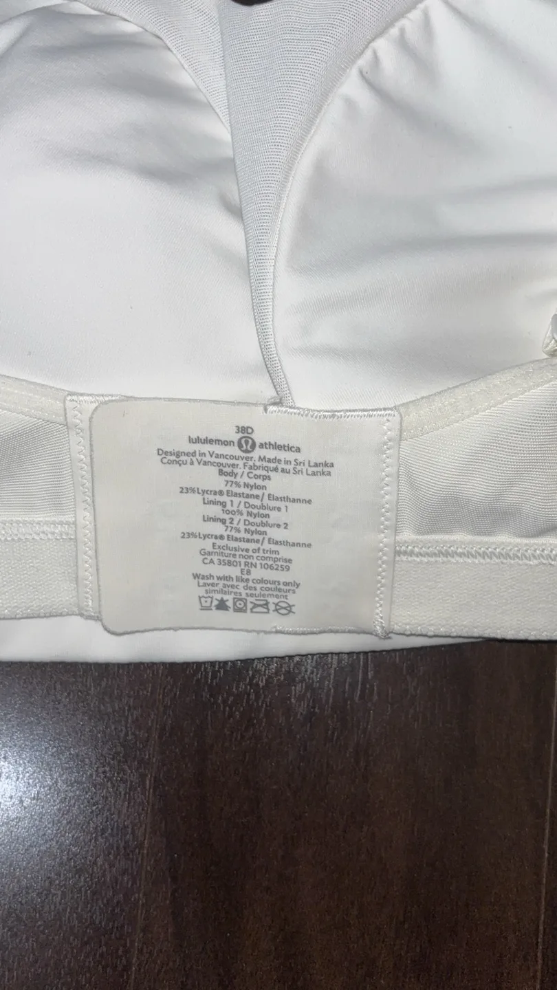 Lululemon Athletica The Ta Ta Tamer Adjustable Sports Bra - BNWT image indicator(4)