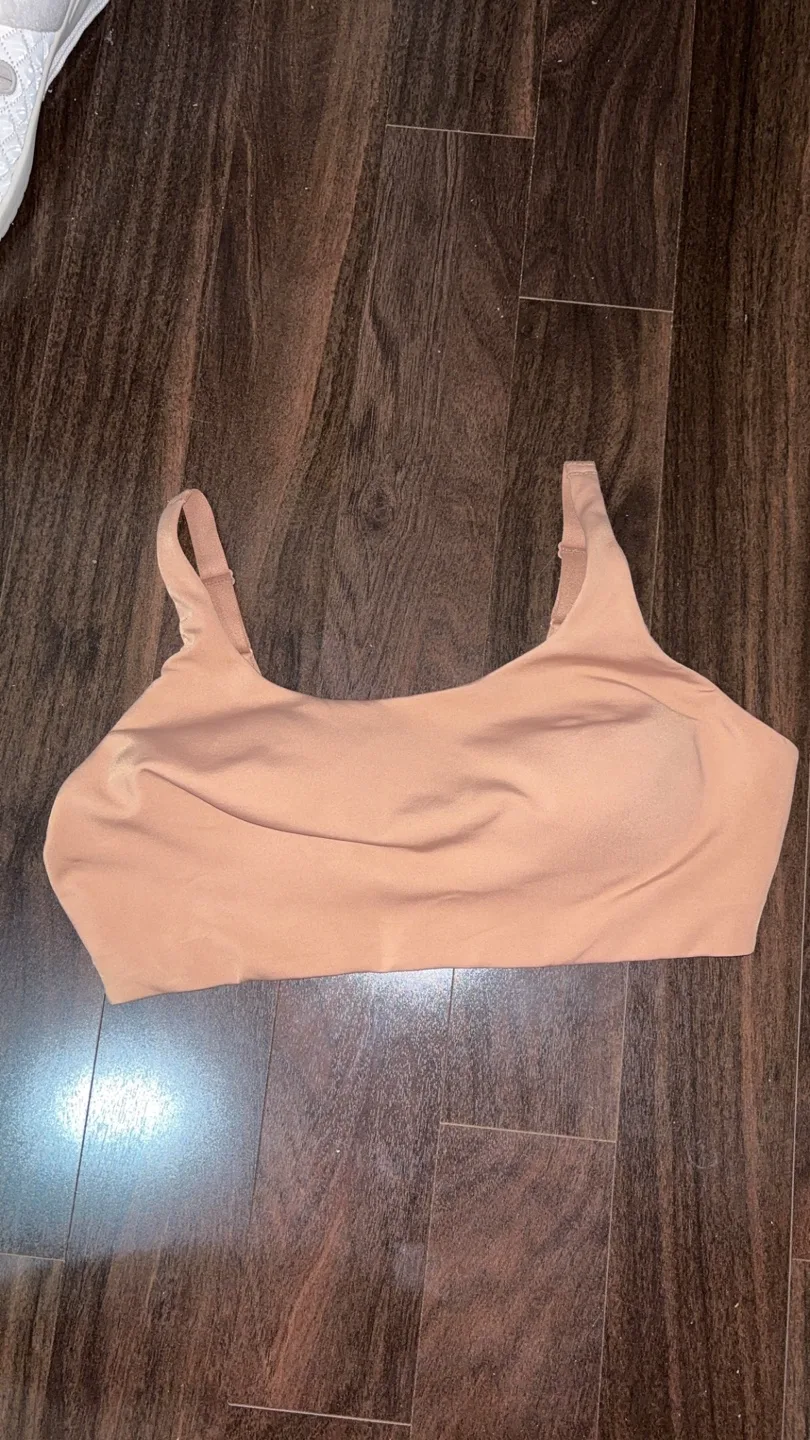 Lululemon In Alignment Straight-Strapped Adjustable Bra - BNWT thumbnail