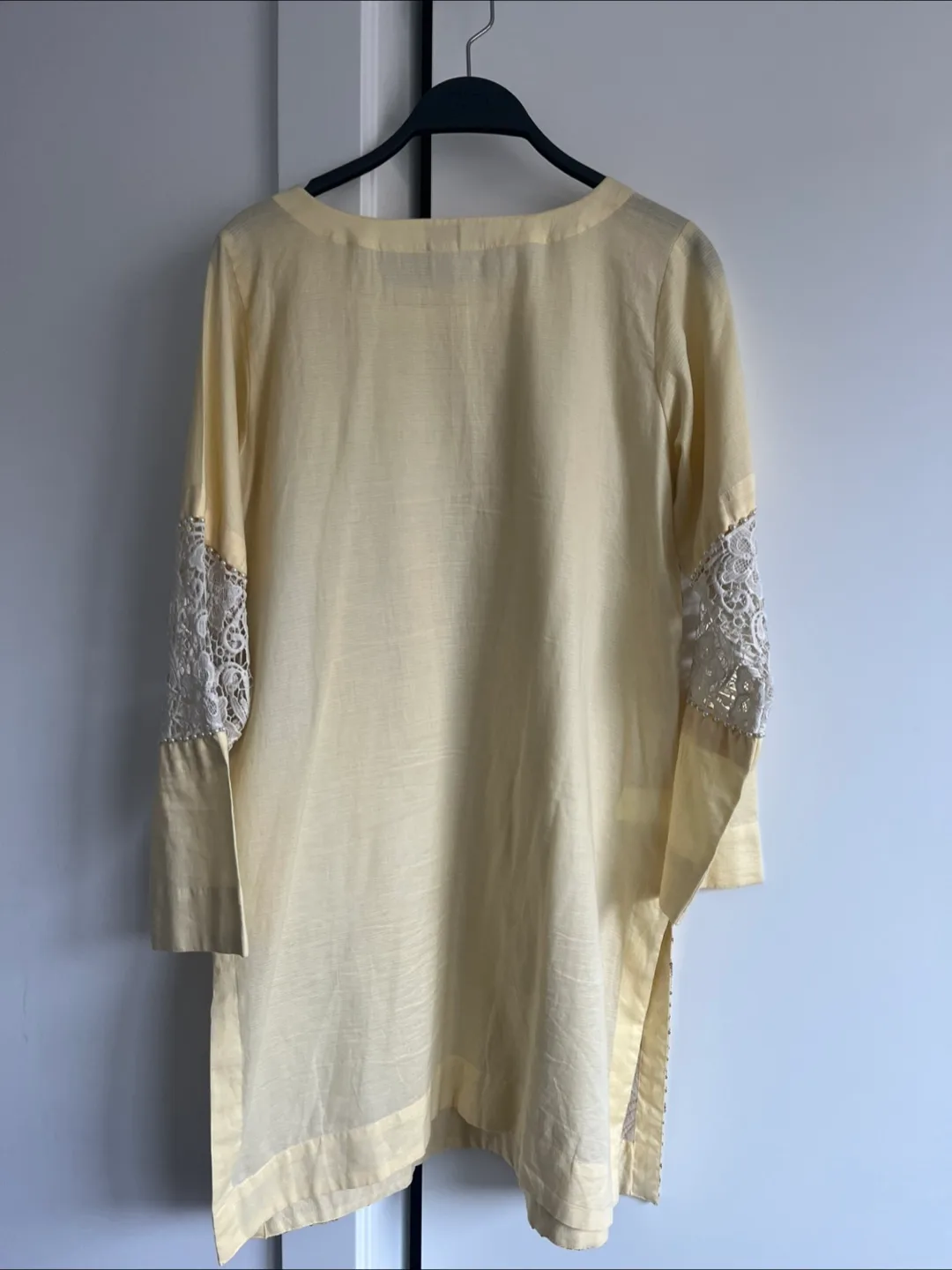 Satrangi Bonanza Golden kurta image indicator(5)