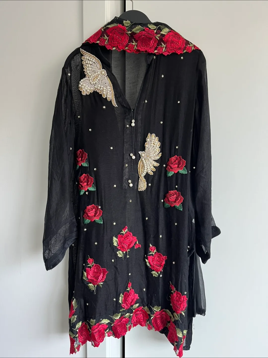 Agha Noor Black Shirt w/ matching dupatta thumbnail