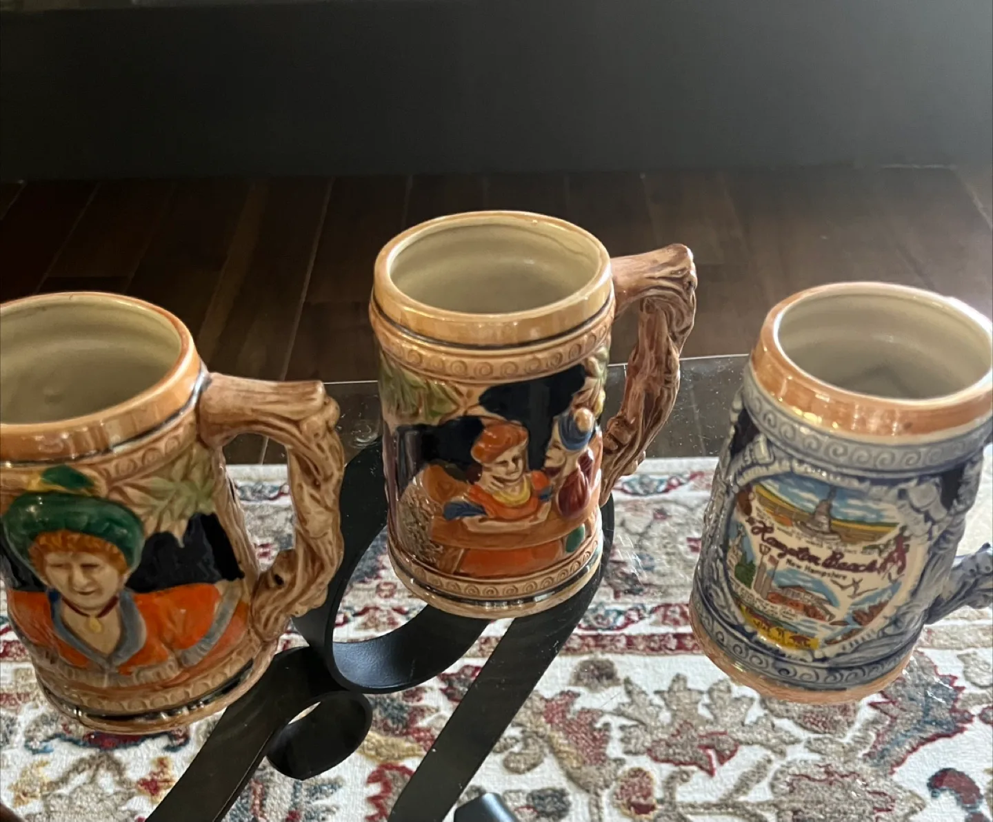 Set of 6 Collection of Beer Steins image indicator(4)