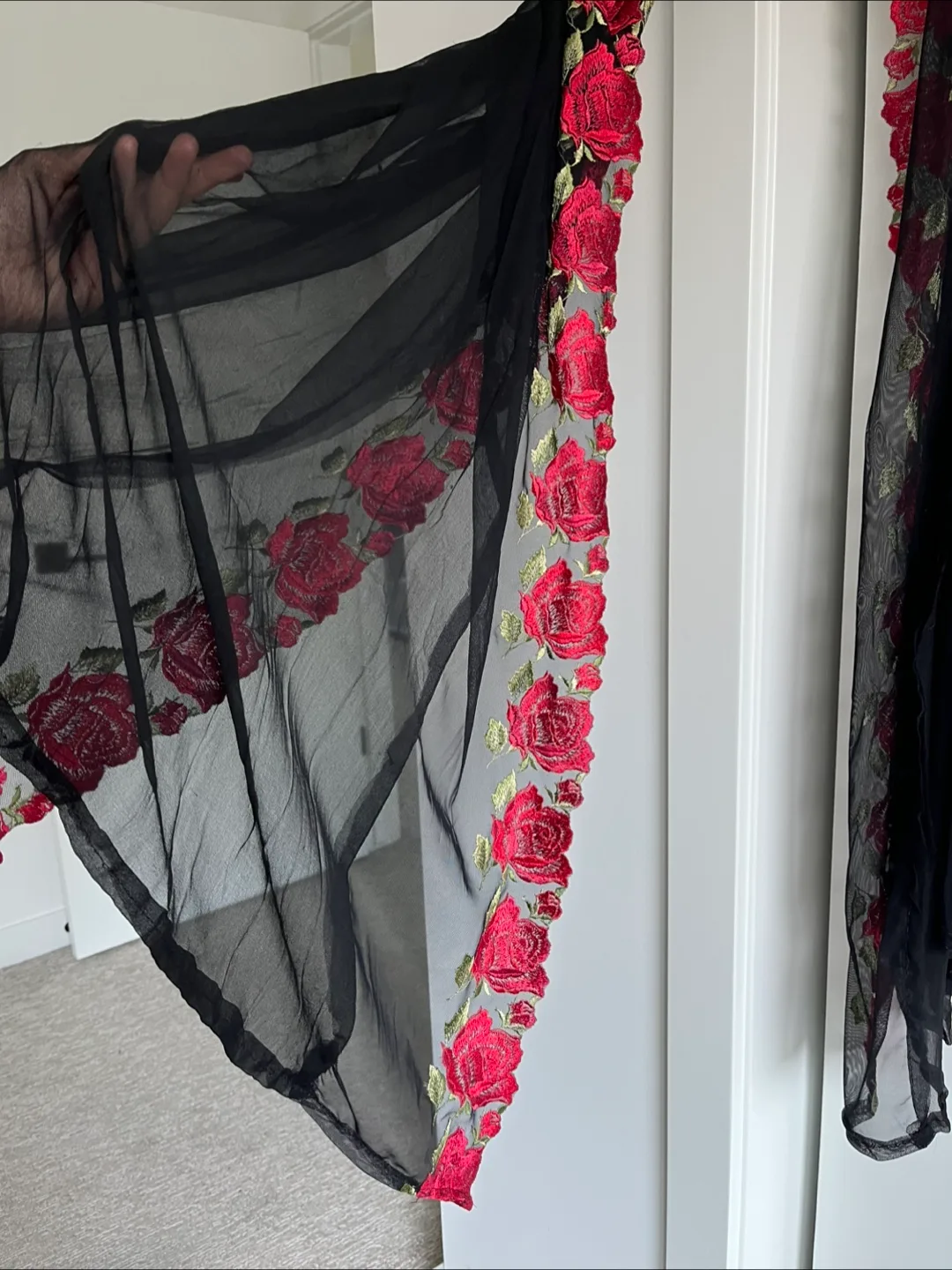 Agha Noor Black Shirt w/ matching dupatta image indicator(10)