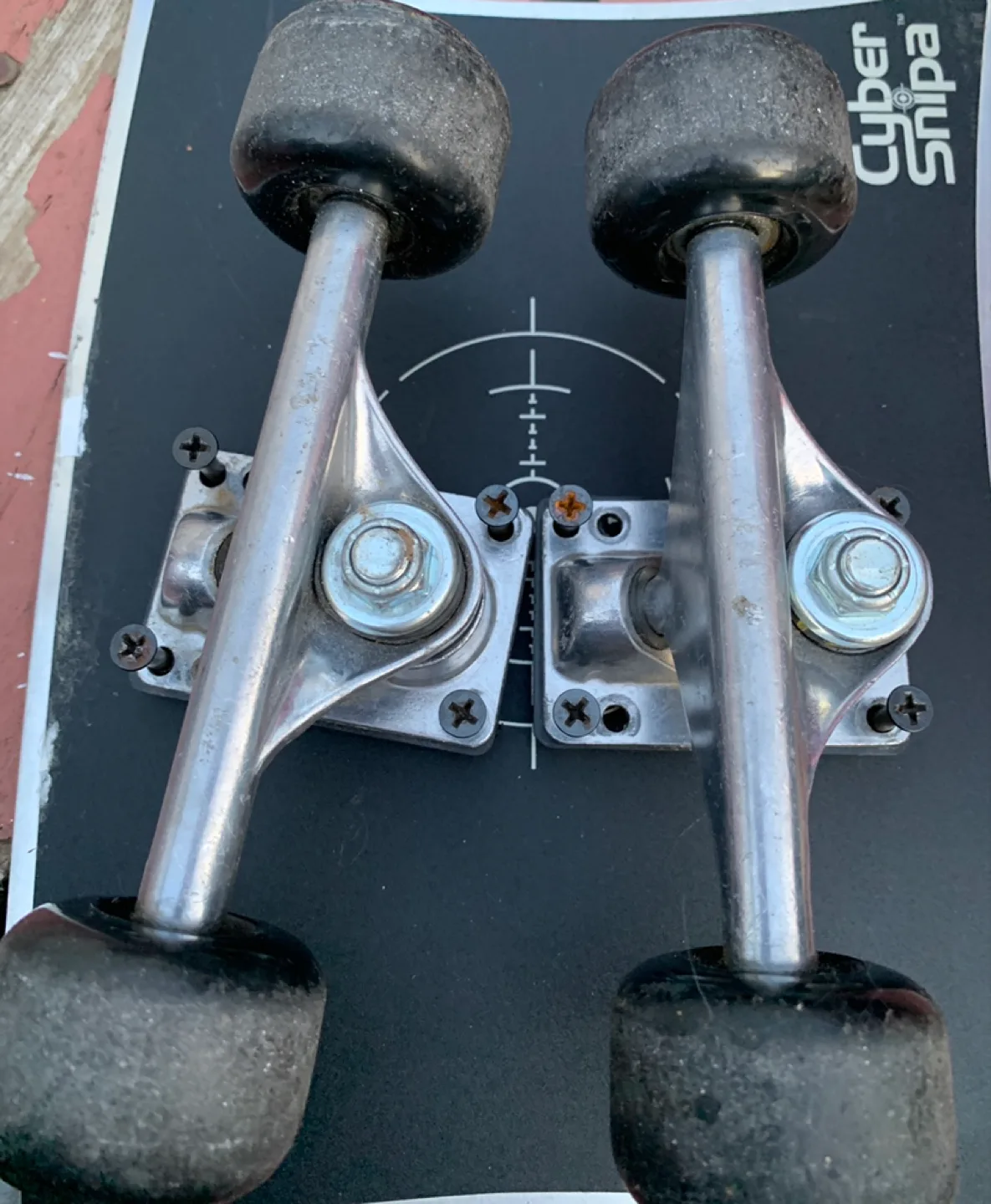 Skateboard Trucks and Wheels image indicator(2)