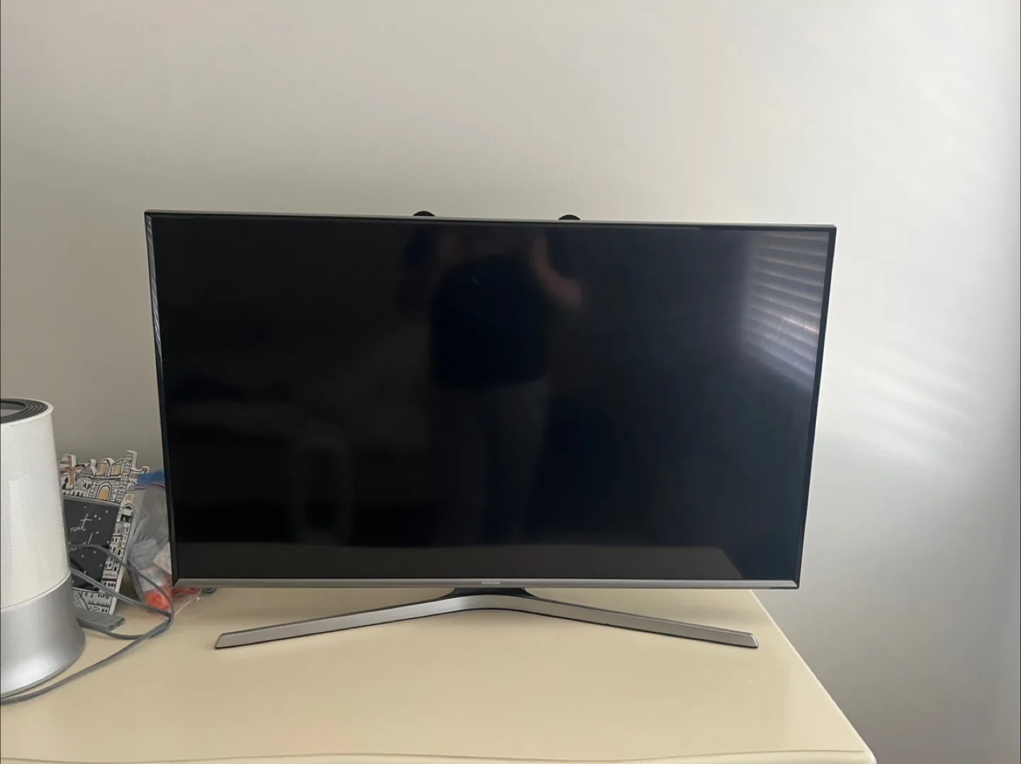 Samsung 40" Class Full HD 1080p Smart LED TV thumbnail