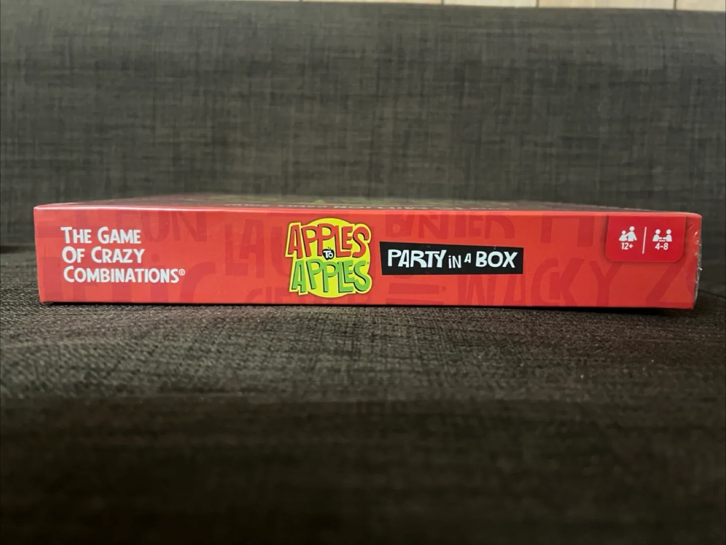 Apples to Apples Party Game image indicator(3)