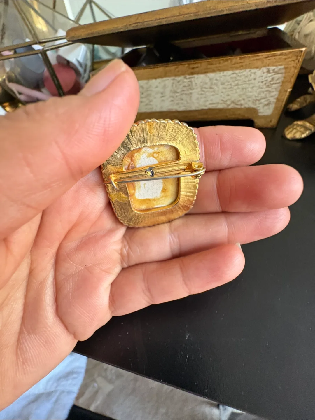 Vintage Hand Painted Porcelain Brooch image indicator(3)