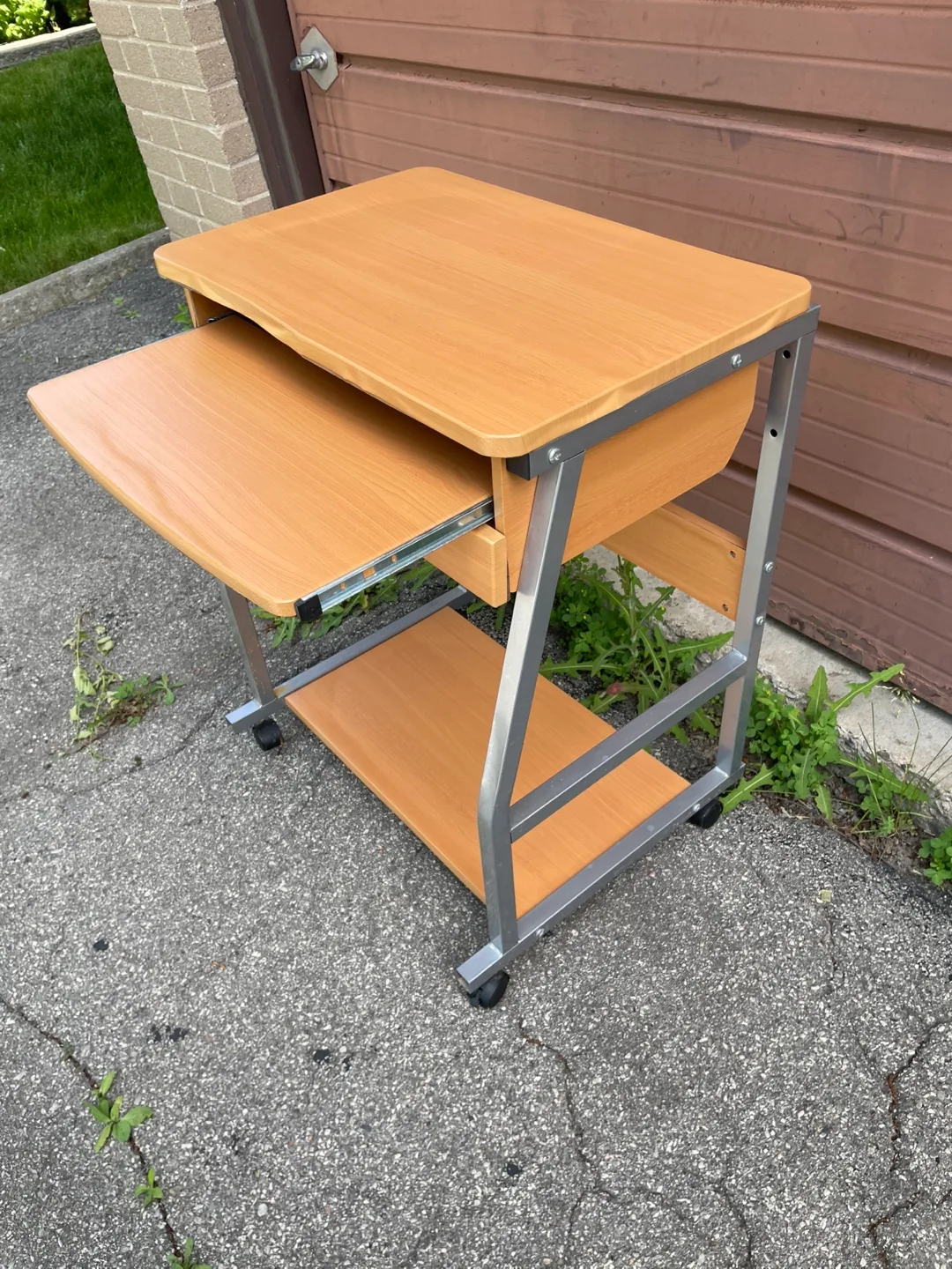Computer Desk With Sliding Tray thumbnail
