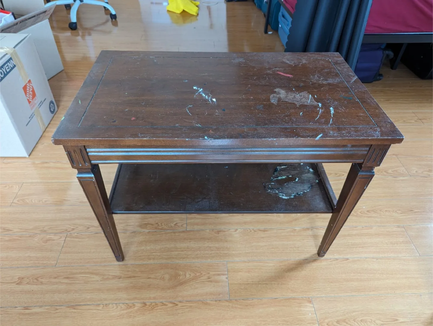 Wooden Coffee Table with Shelf image indicator(3)