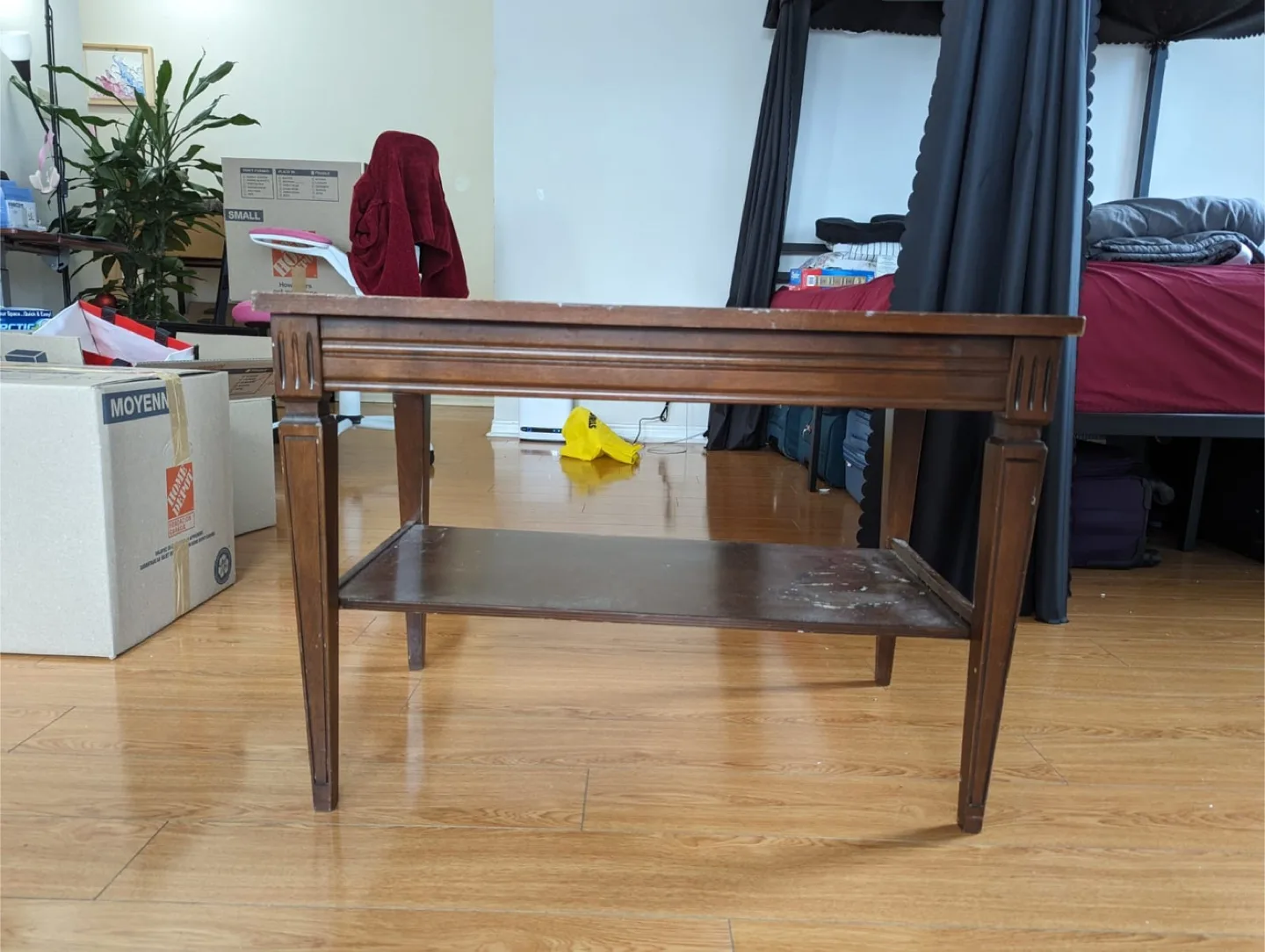 Wooden Coffee Table with Shelf image indicator(2)