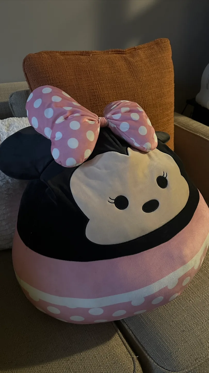 Minnie Mouse Squishmallow Plush 🥕 thumbnail