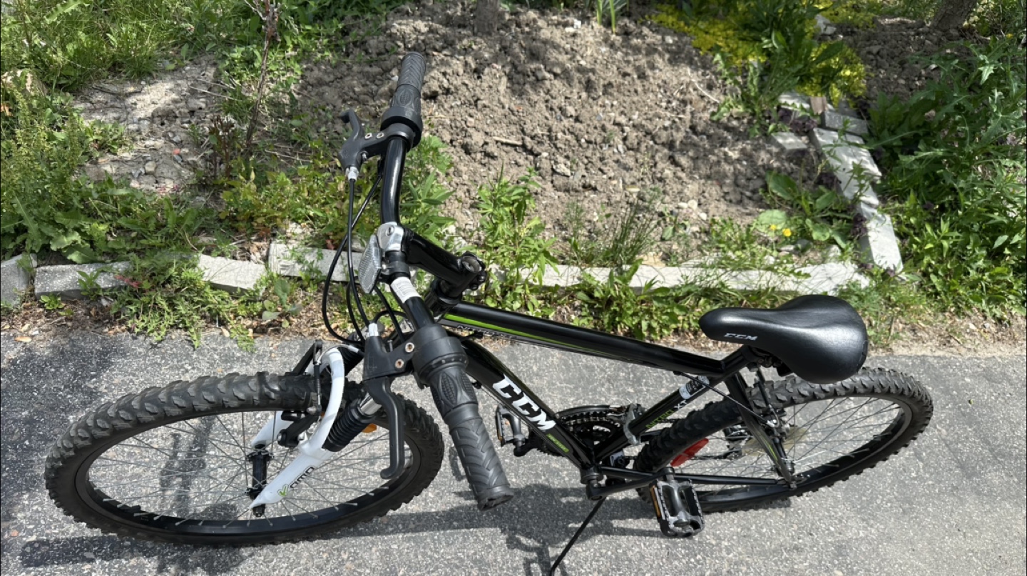 20” wheel CCM Nitro XT Mountain Bike - photo 2