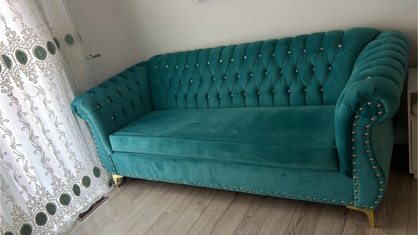Luxurious Teal Velvet Sofa image indicator(2)