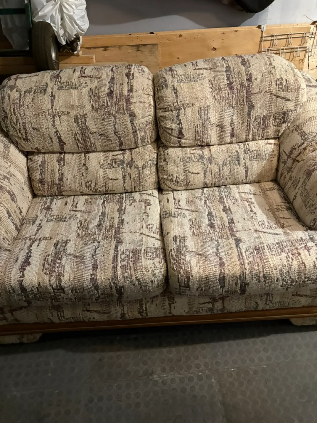 Two-Seater Sofa image indicator(3)