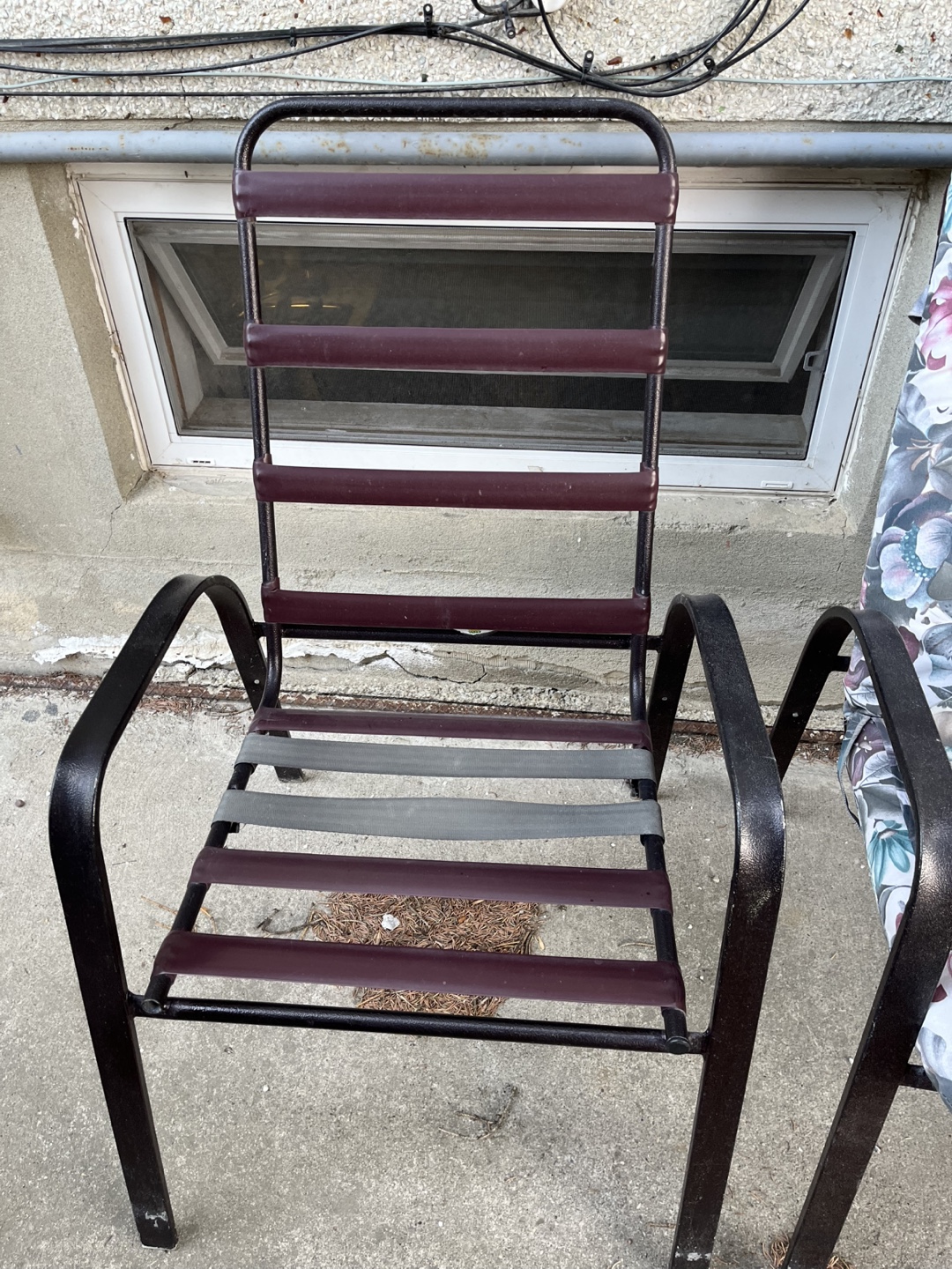 Outdoor Patio Chairs - Floral Print, pending pick up - photo 4
