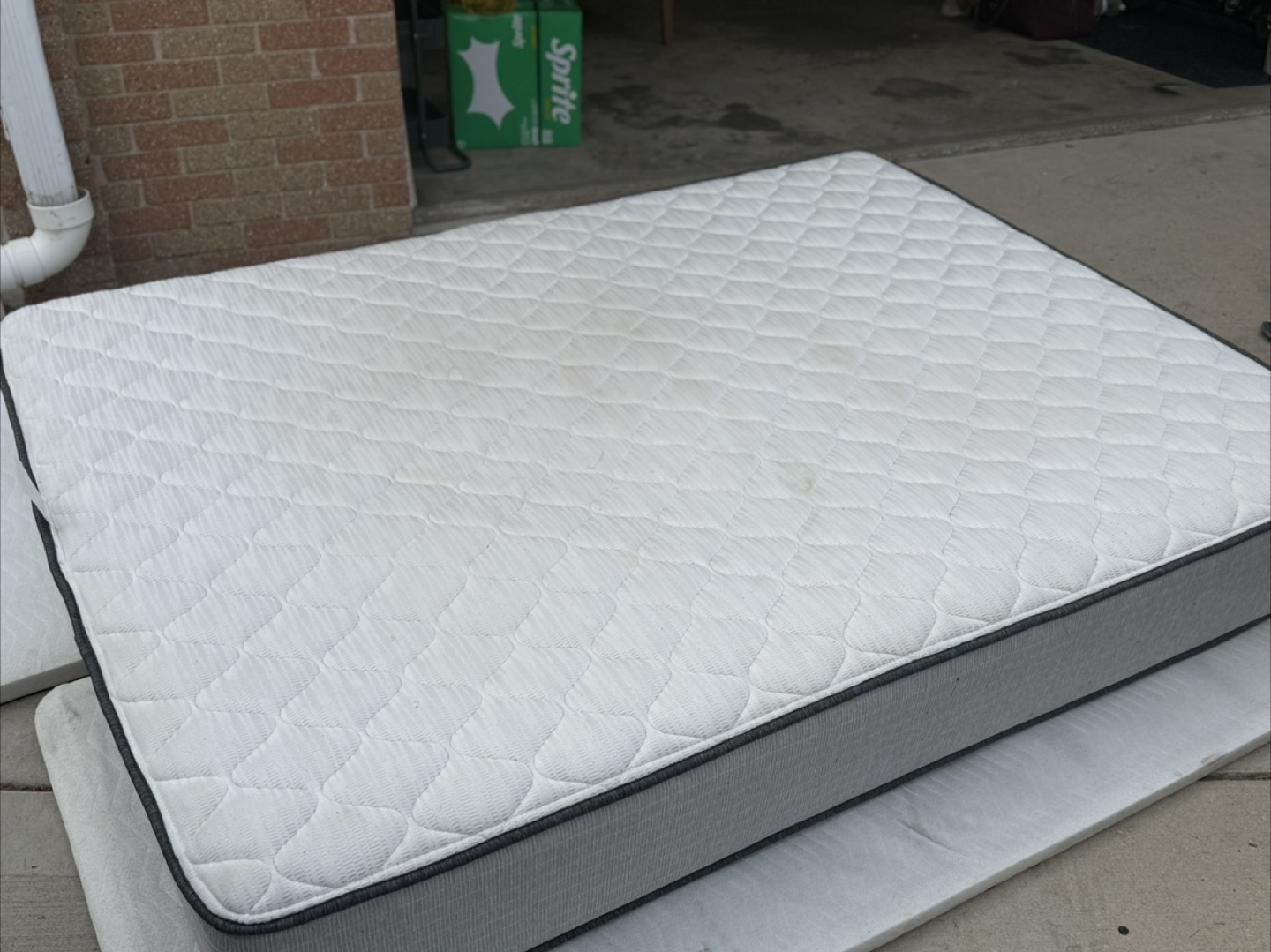 Beautyrest Queen Mattress - photo 2