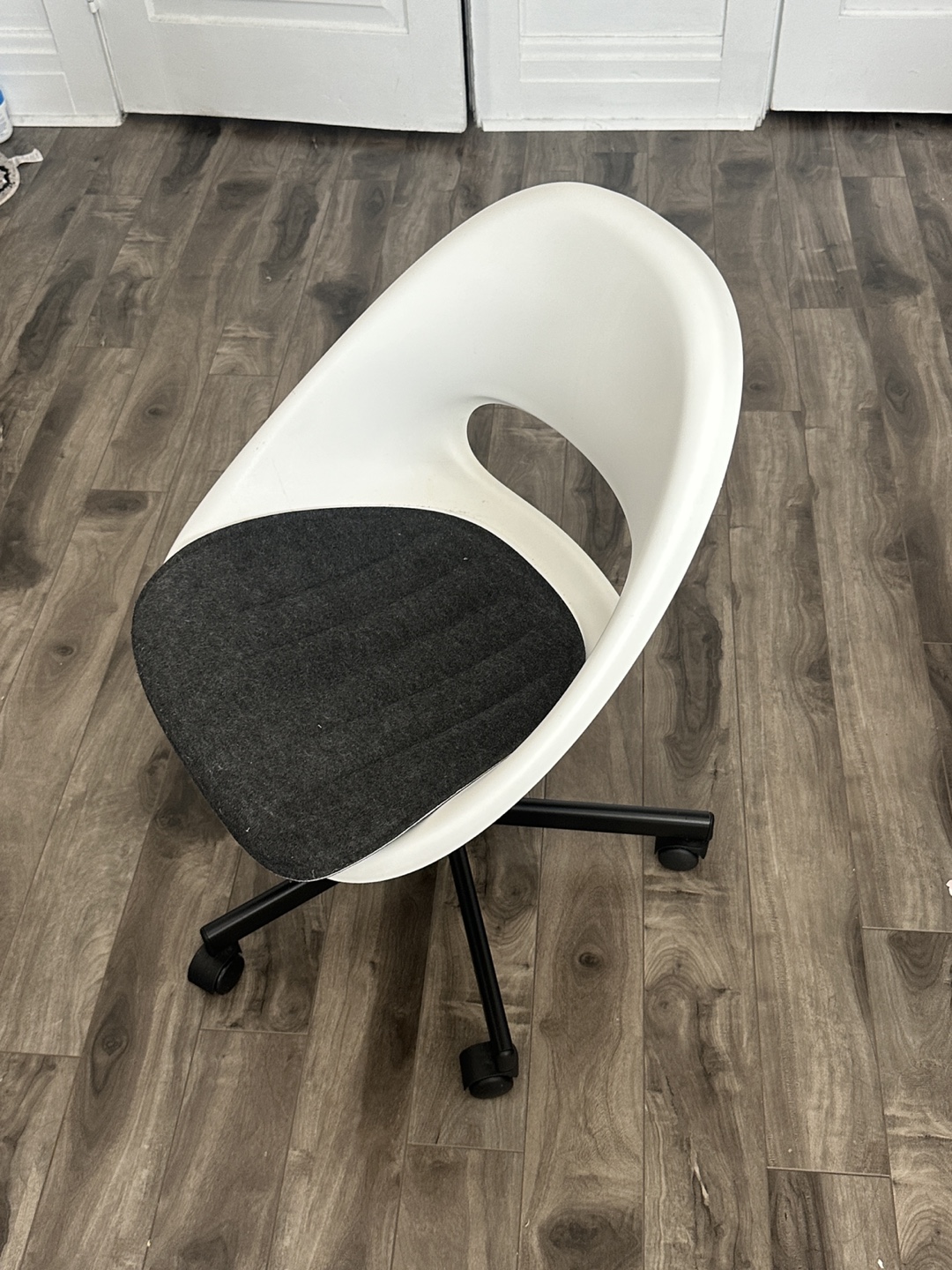 White Office Chair - photo 2