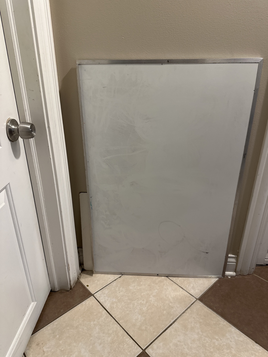 White Board-Dry Erase