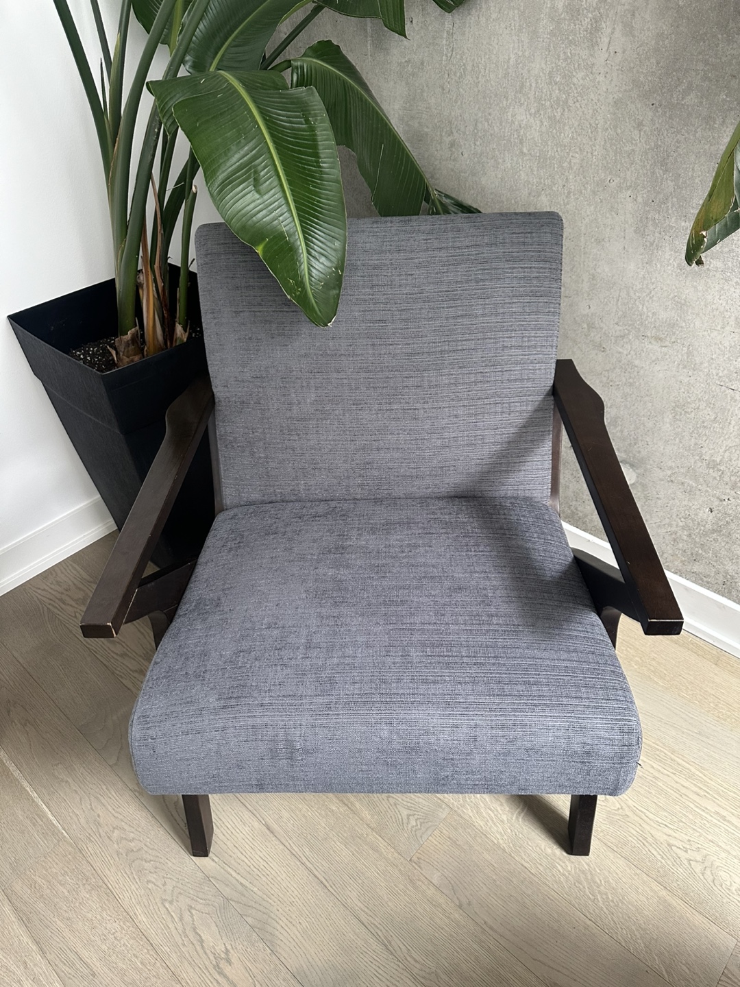 Mid-Century Modern Accent Chair - photo 2