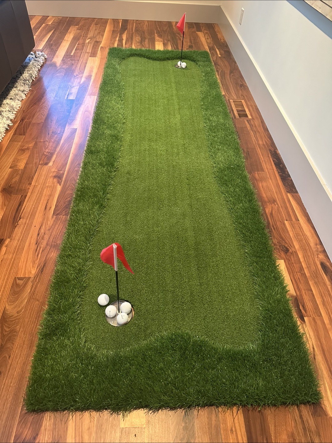 Indoor Putting Green