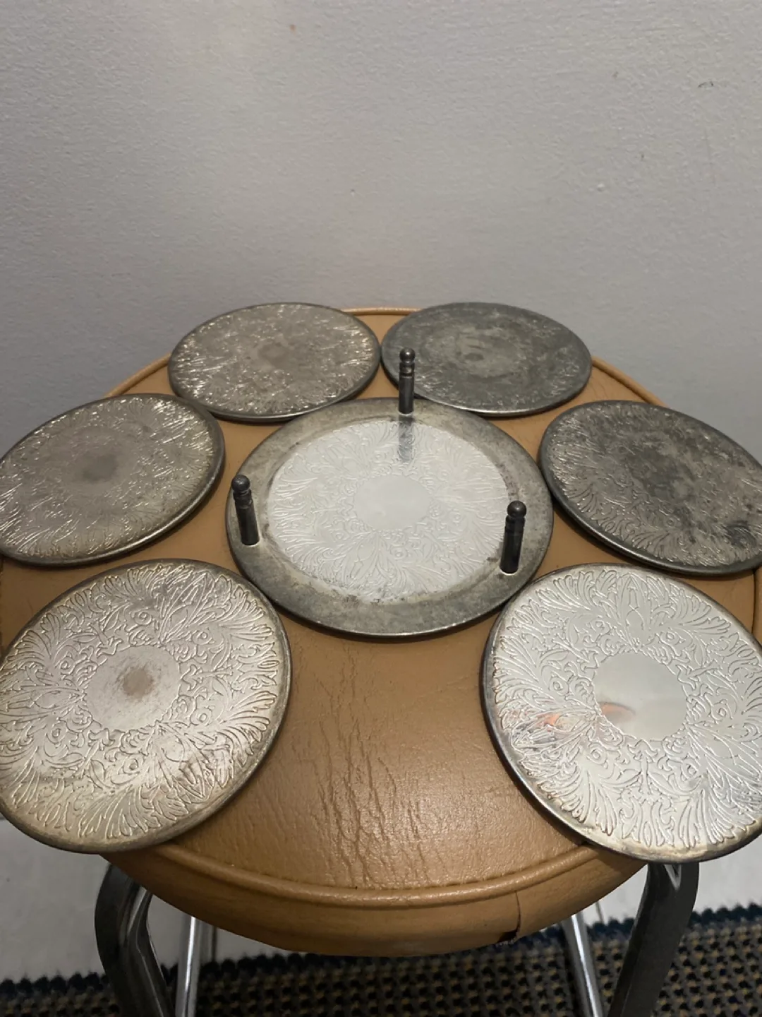 Vintage Silver Coaster Set image indicator(2)