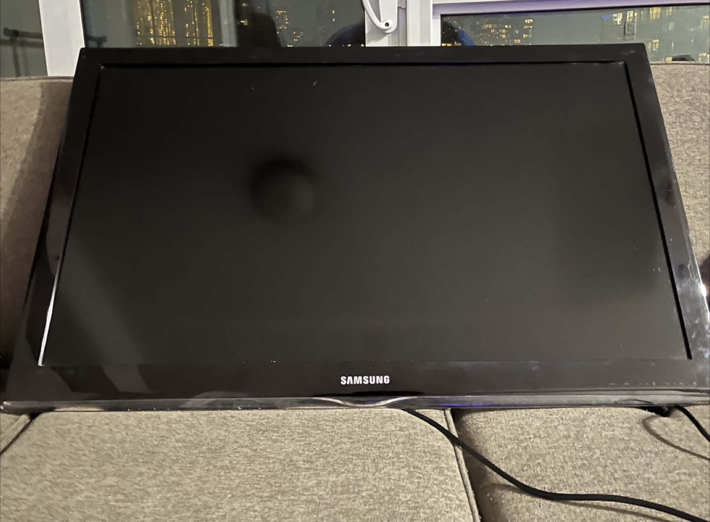 Samsung 40" inch LCD TV