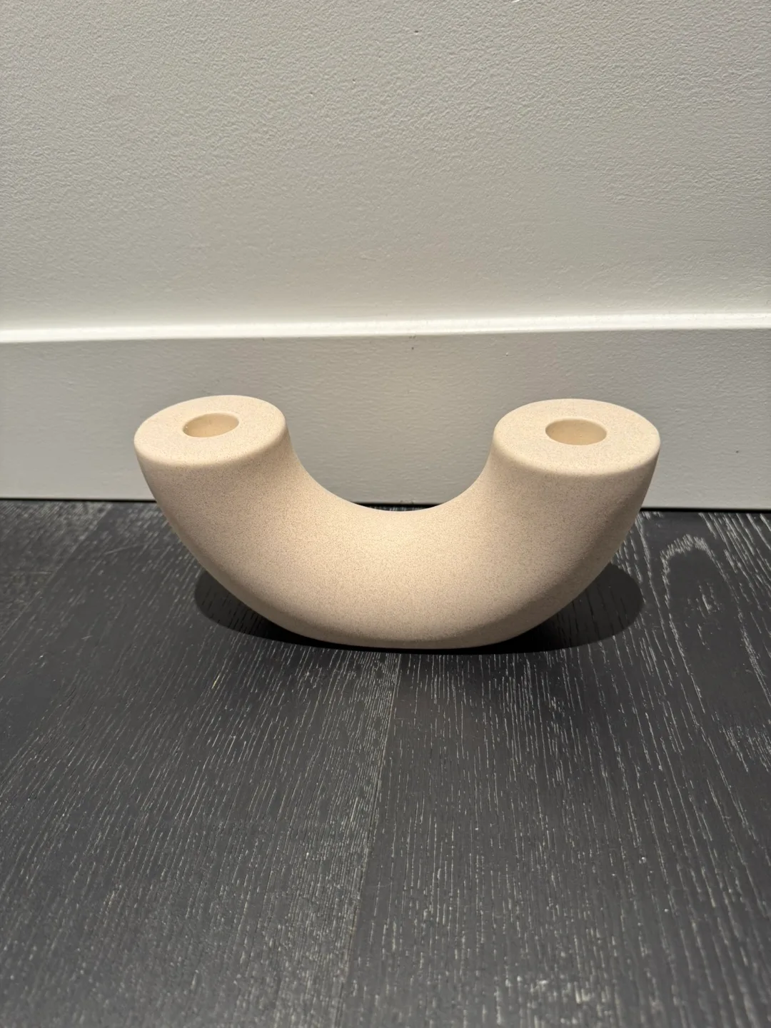 Beige Ceramic Candle Holders Set image indicator(4)