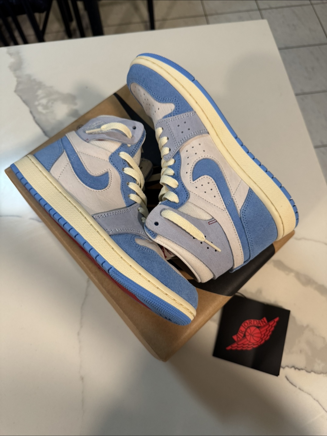 Air Jordan 1 UNC - Size 6W/4.5Y - photo 2