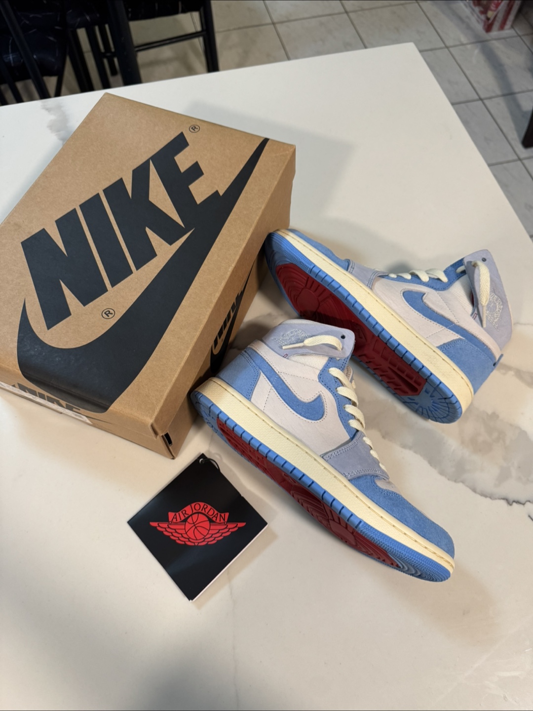 Air Jordan 1 UNC - Size 6W/4.5Y