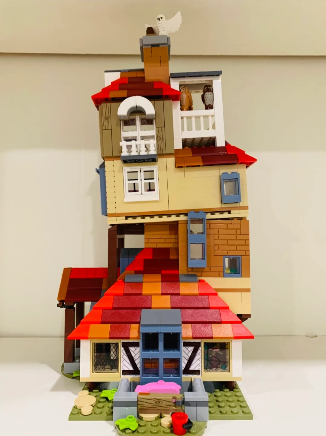 LEGO Harry Potter- The Weasley’s House (75980) thumbnail