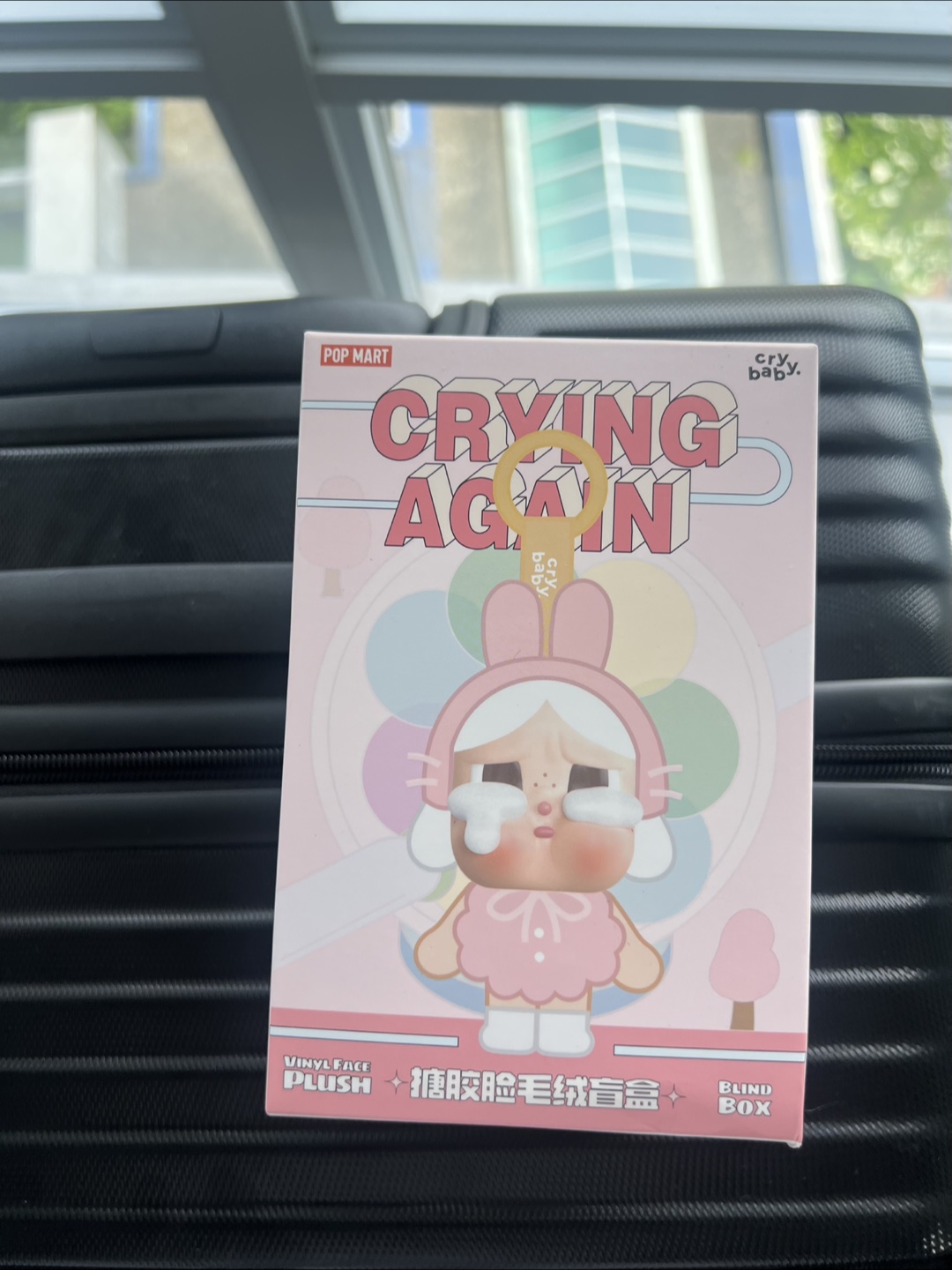Pop Mart Crybaby Crying Again - Love Makes Us Cry - photo 2