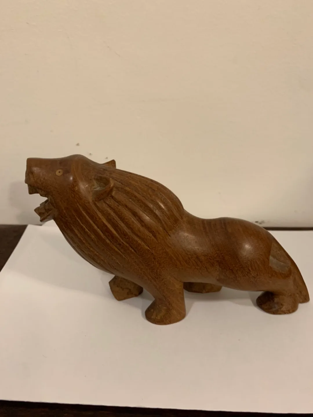 Vintage/Antique hand carved lion image indicator(4)