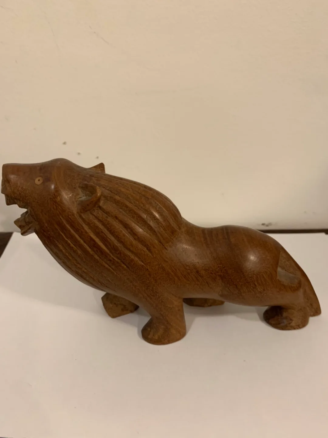 Vintage/Antique hand carved lion image indicator(5)
