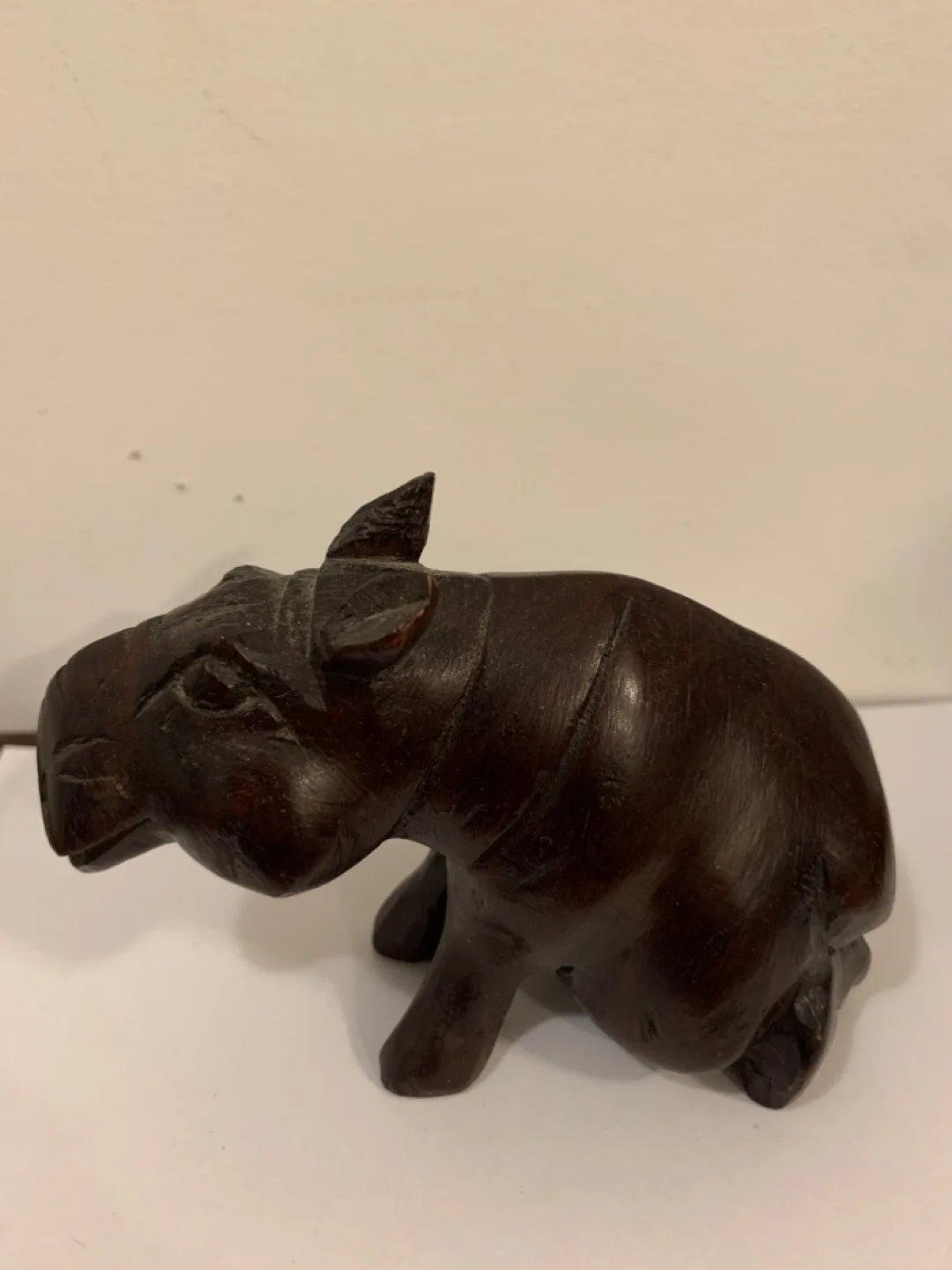 Vintage/Antique hand carved hippo image indicator(3)