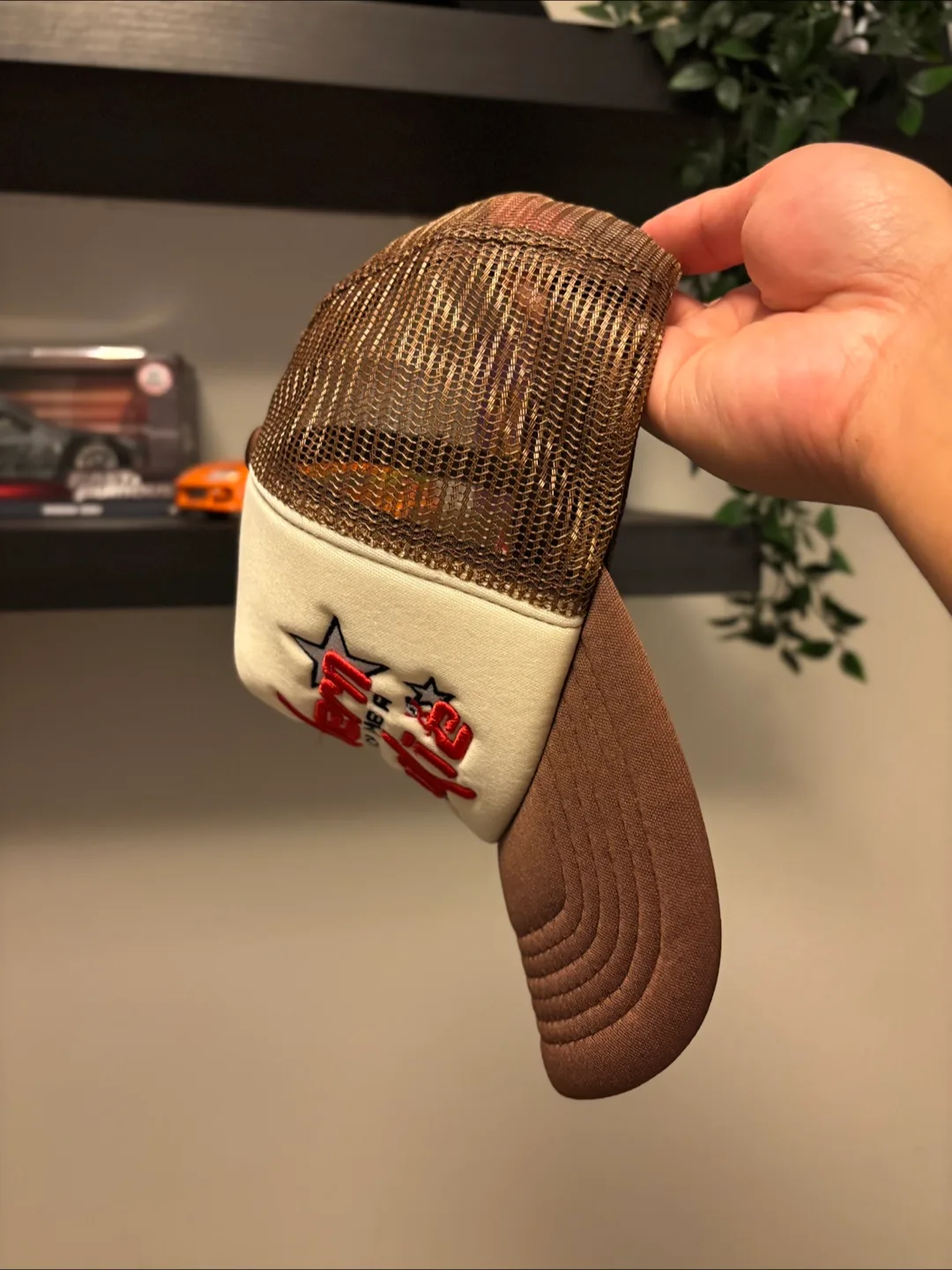 Trucker Hat Brown image indicator(3)