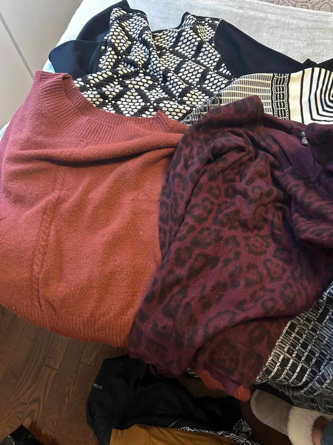 Clothing Bundle image indicator(2)