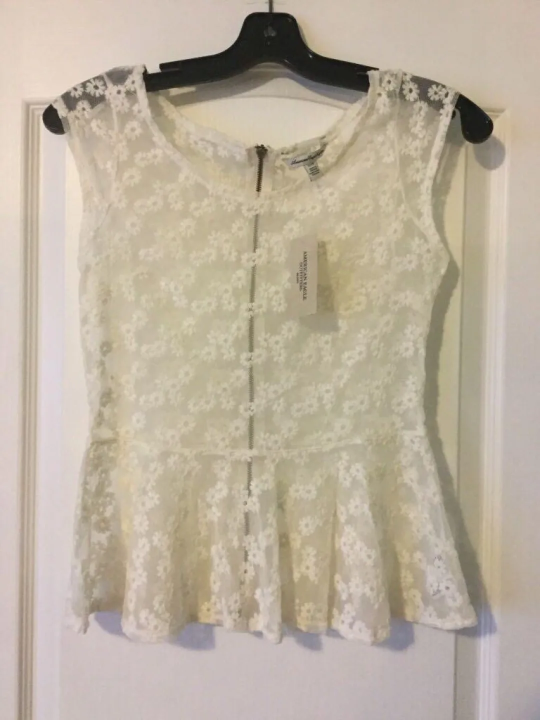 American Eagle Outfitters Lace Top thumbnail