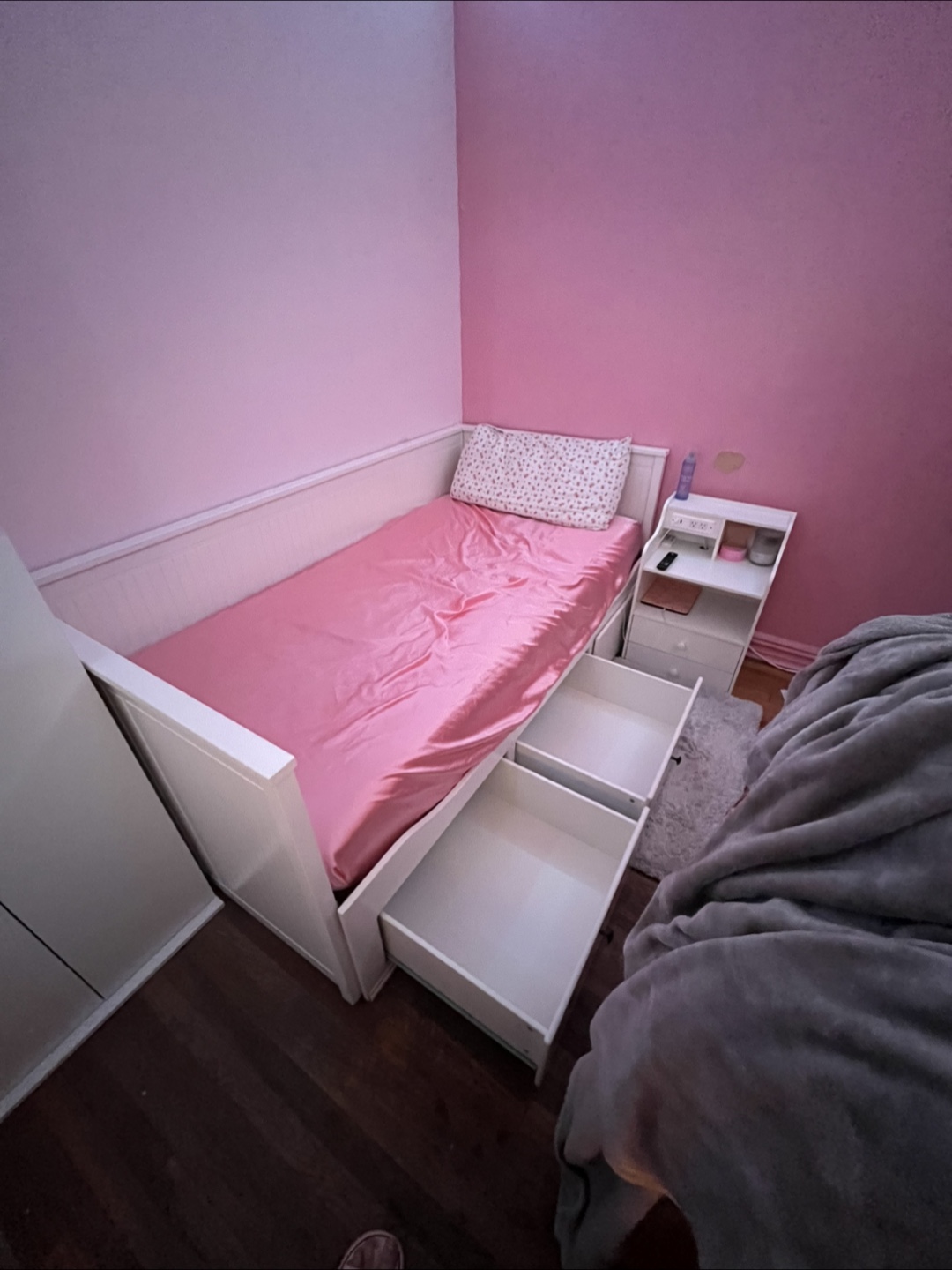 Twin Bed with Storage Drawers - photo 4