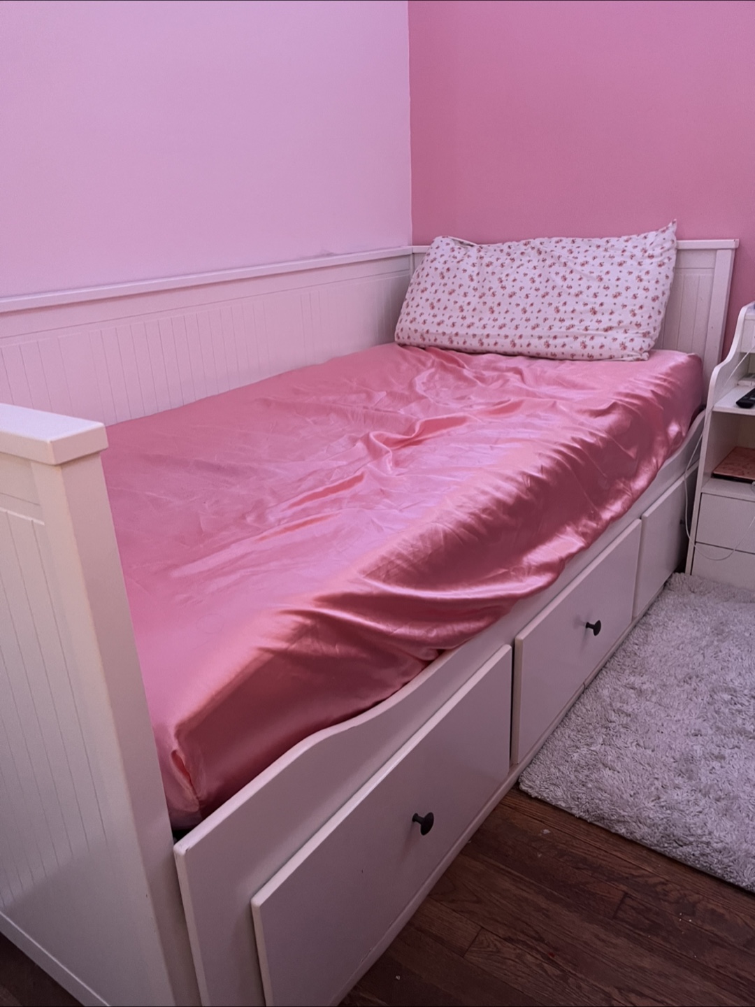 Twin Bed with Storage Drawers