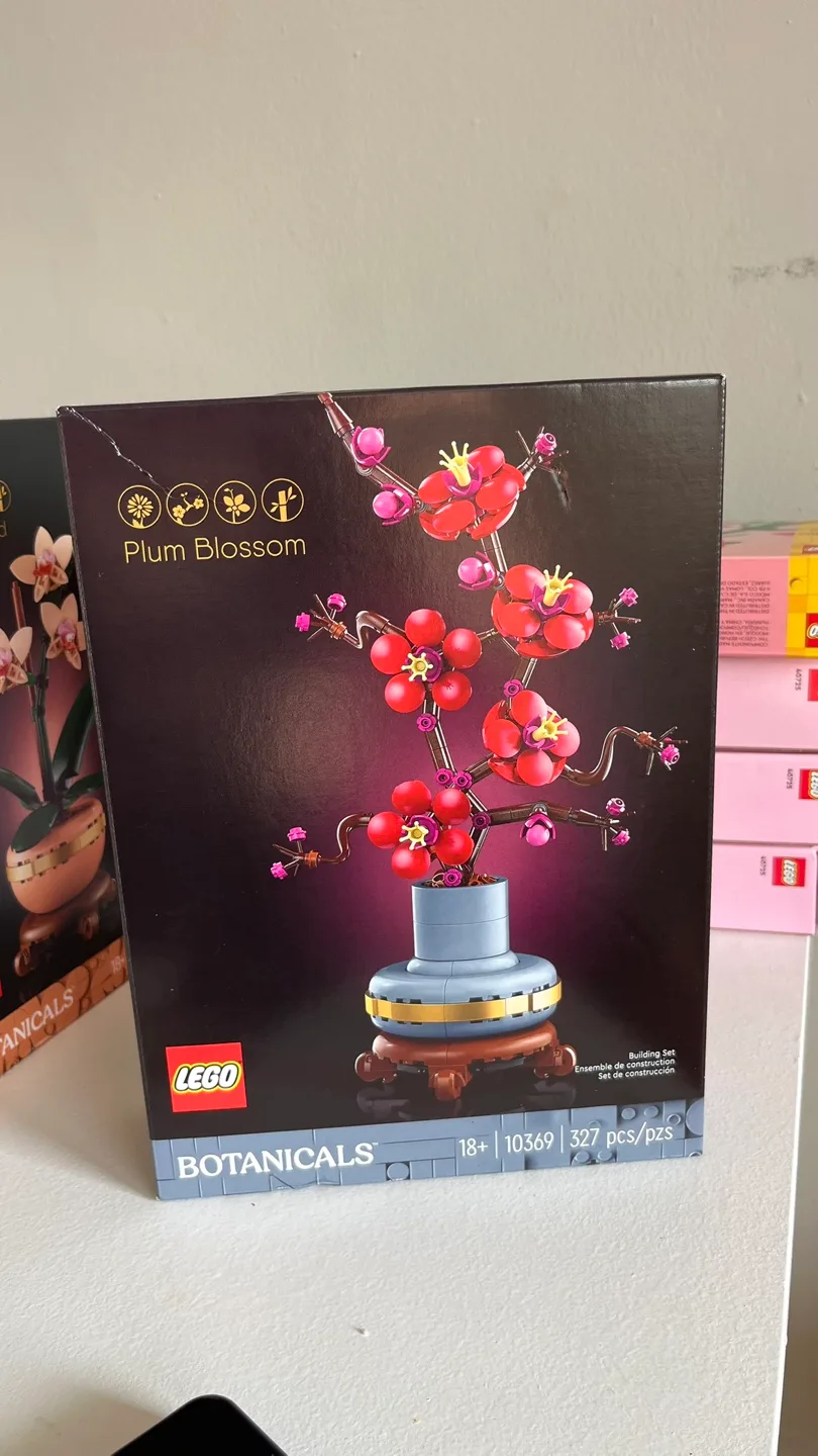 LEGO Plum Blossom Set thumbnail