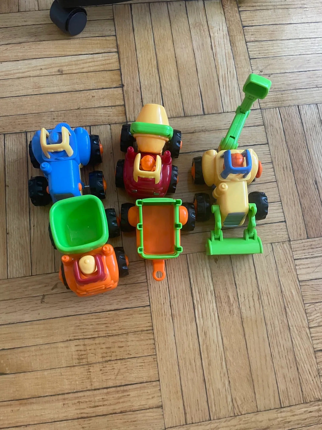 Toy Trucks Set image indicator(2)
