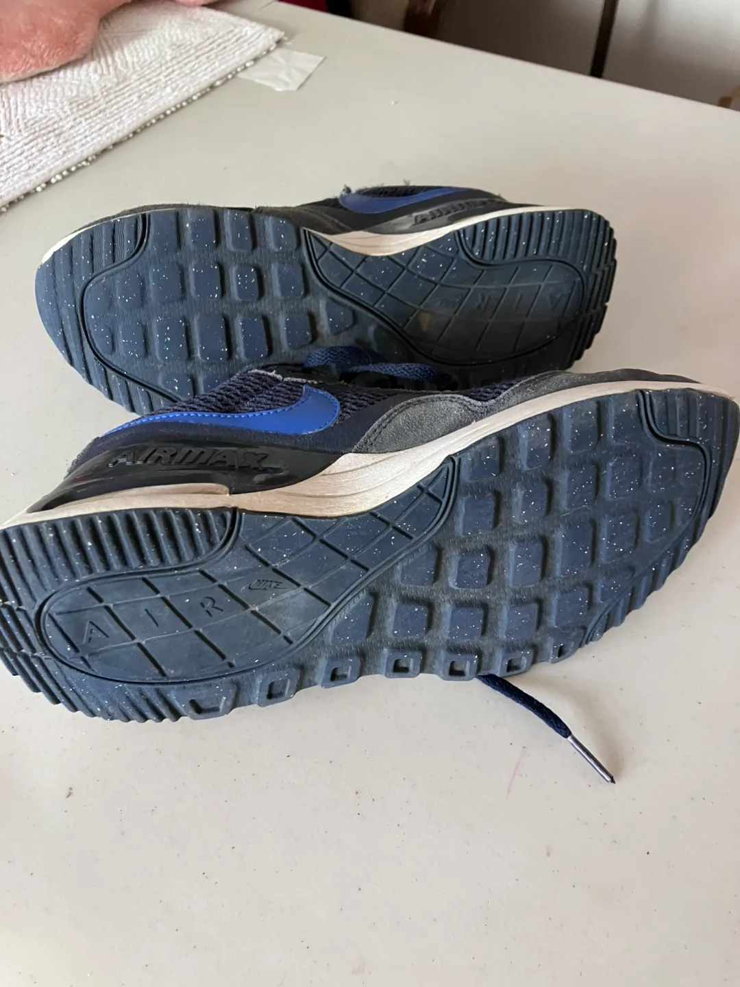 NIKE  Air Max Sneakers image indicator(3)