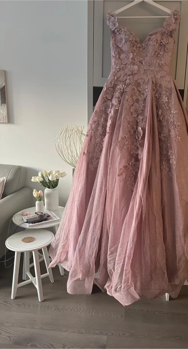 Quinceanera dress for sale image indicator(4)