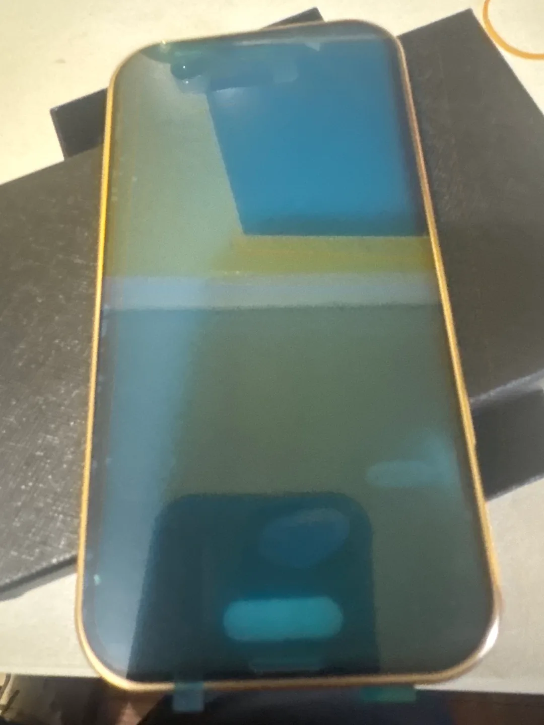 Gold Phone Case image indicator(2)