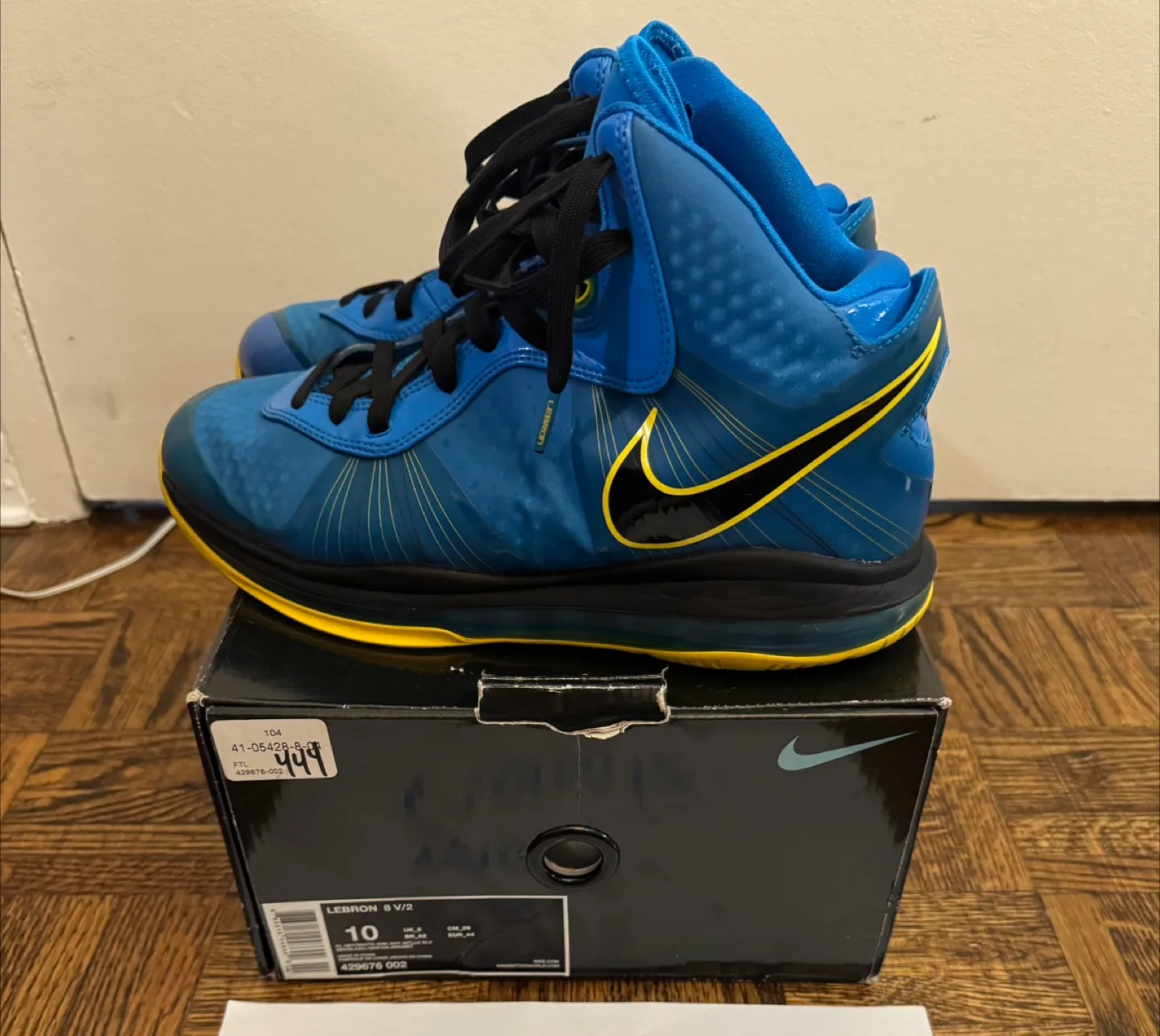 Nike LeBron 8 V/2 Basketball Shoes - Blue and Yellow Entourage image indicator(2)