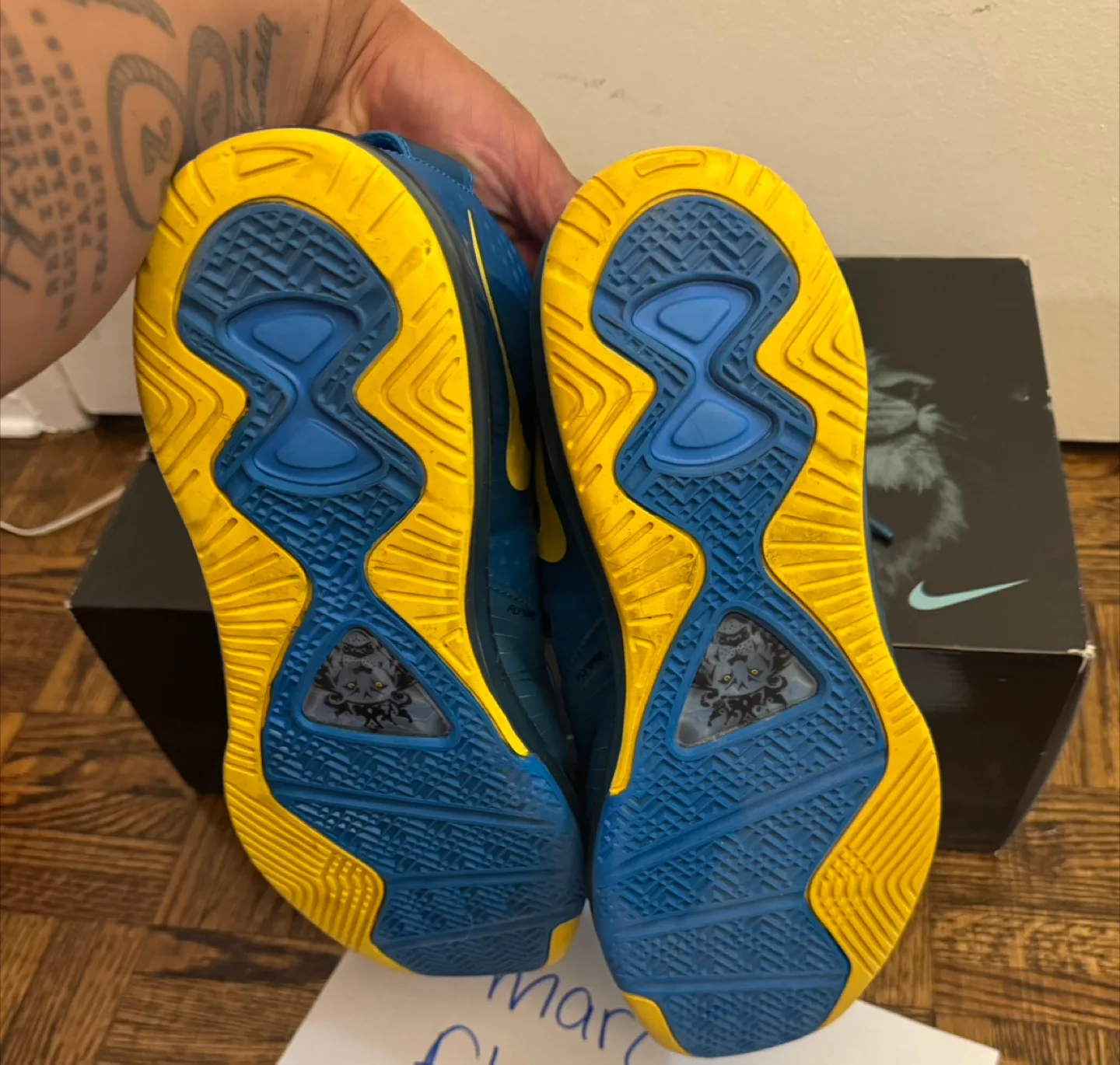 Nike LeBron 8 V/2 Basketball Shoes - Blue and Yellow Entourage image indicator(8)