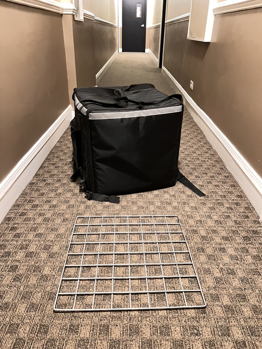 Insulated Food Delivery Backpack - photo 4