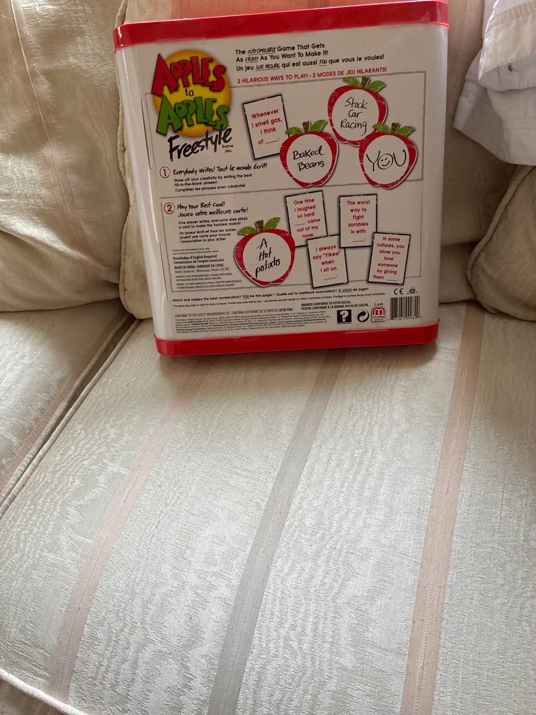 Apples to Apples Freestyle Board Game image indicator(2)