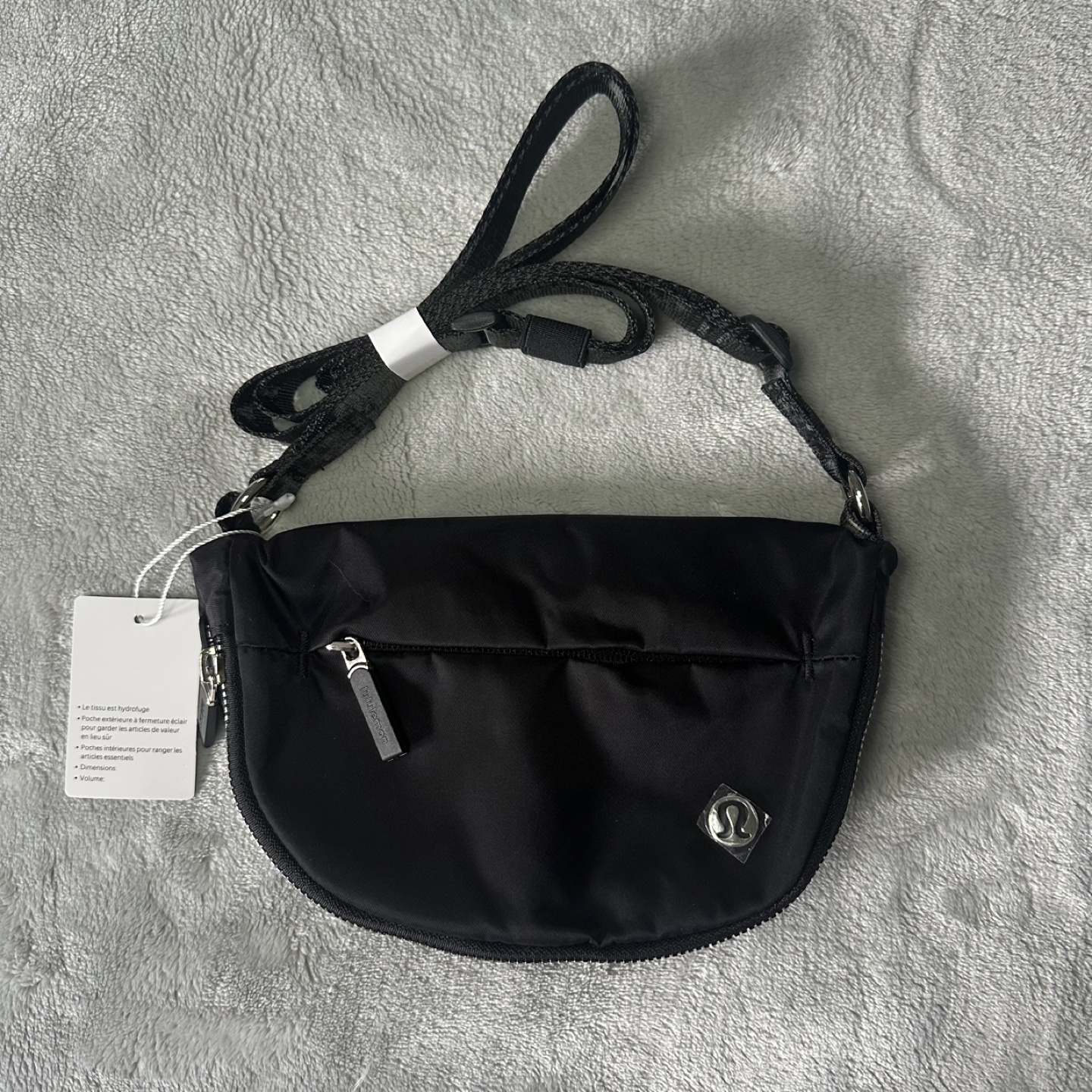 Lululemon festival bag 2L