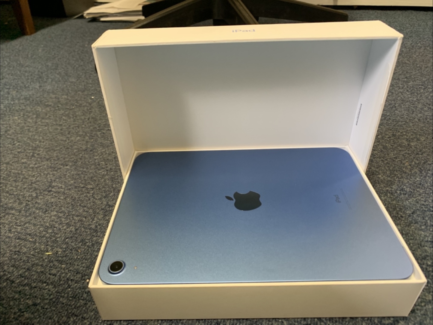 iPad 10th Generation Wi-Fi 64GB Blue - photo 2